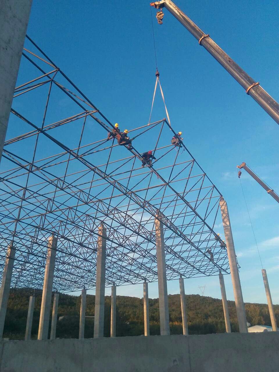 渝北汪清物流园网架